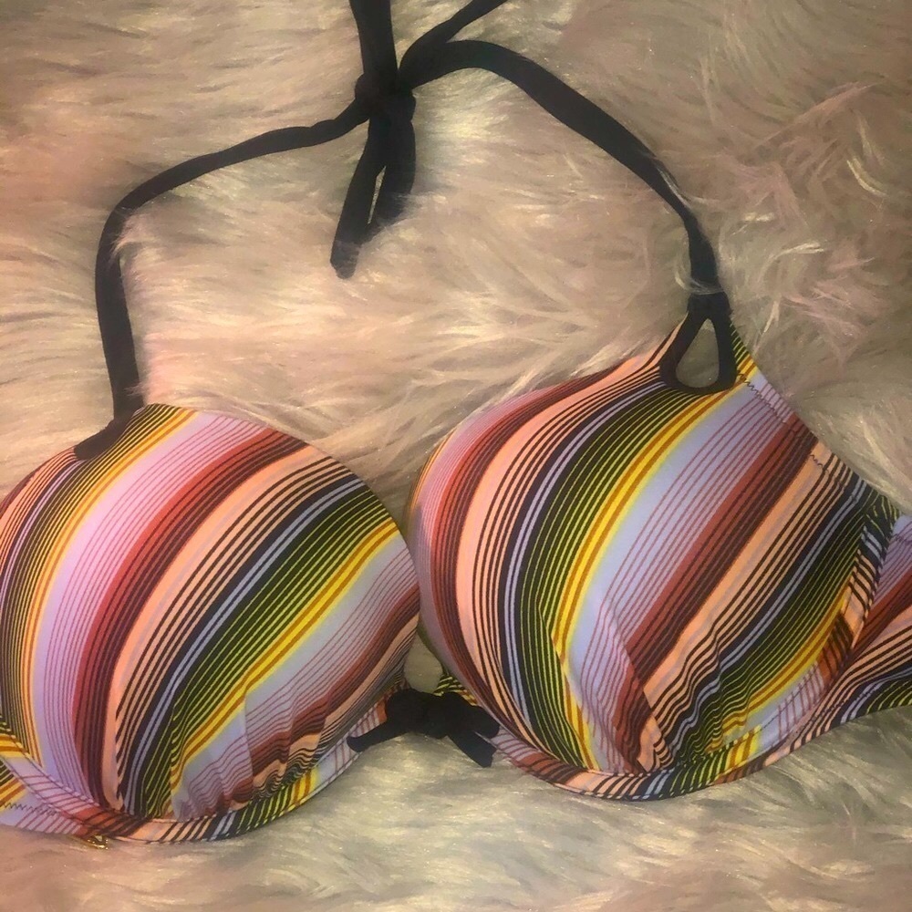 COPY - Victoria Secret Women’s Push Up & Underwire Bikini Top Size 36D